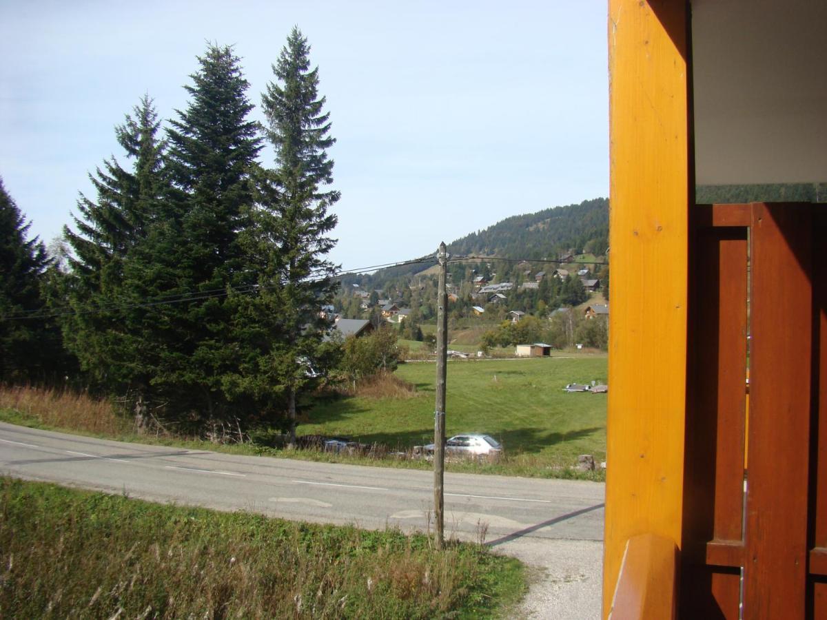 Studio Au Calme Face Aux Montagnes Dans Station De Ski La Morte Exteriör bild